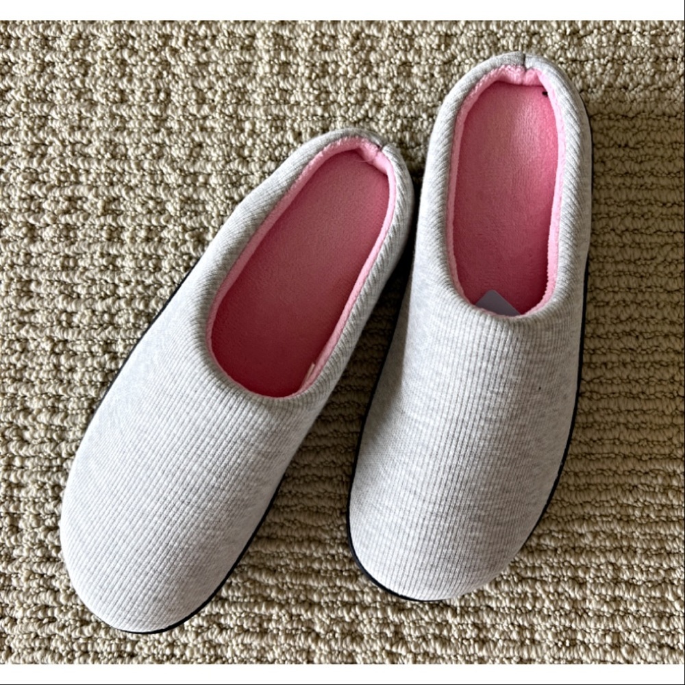 Memory Foam Slipper with Rubber Sole